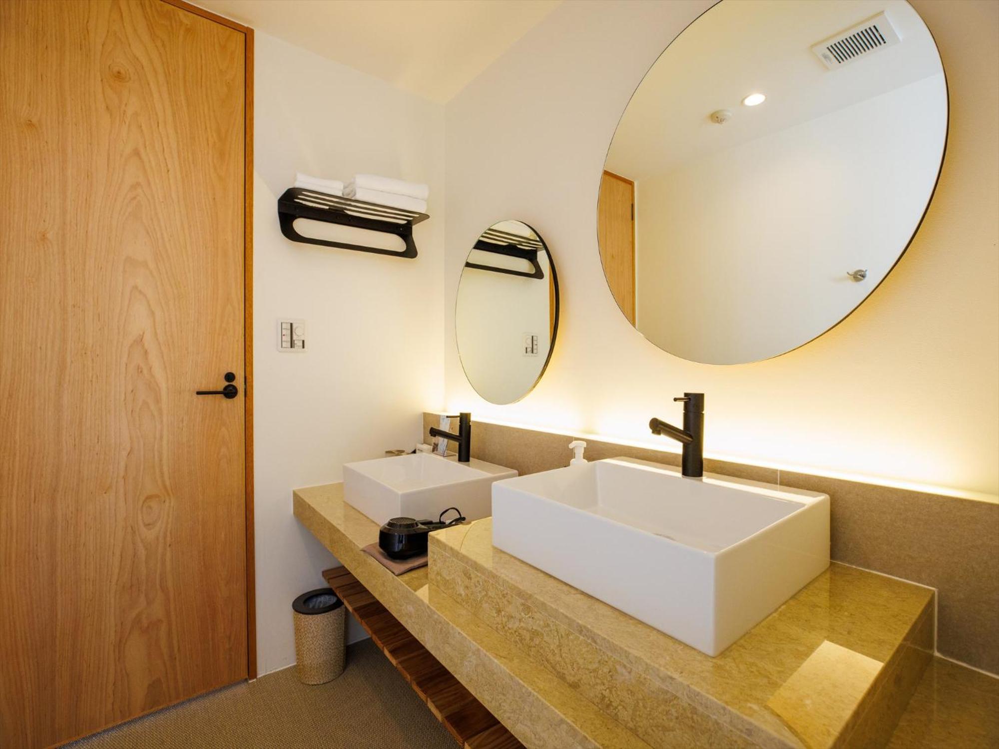 Adan Sky Luxury